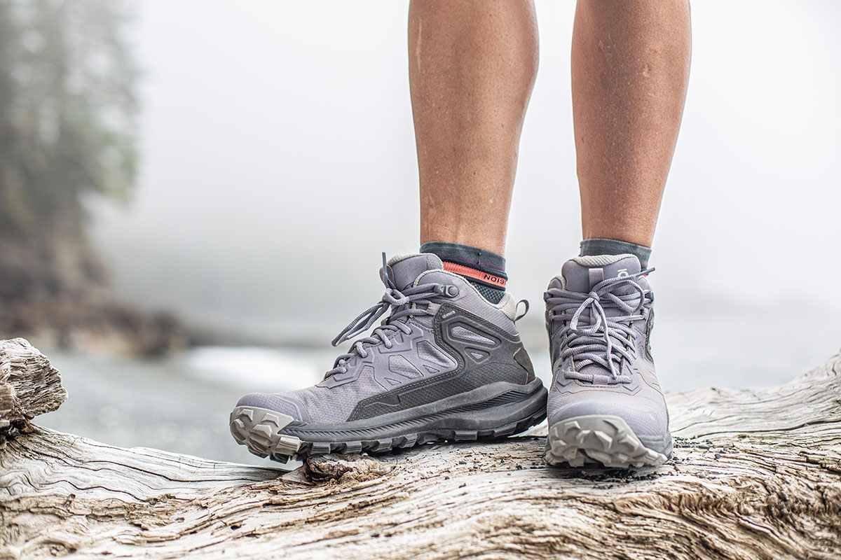 Oboz Katabatic Mid Waterproof hiking boot (closeup on driftwood)